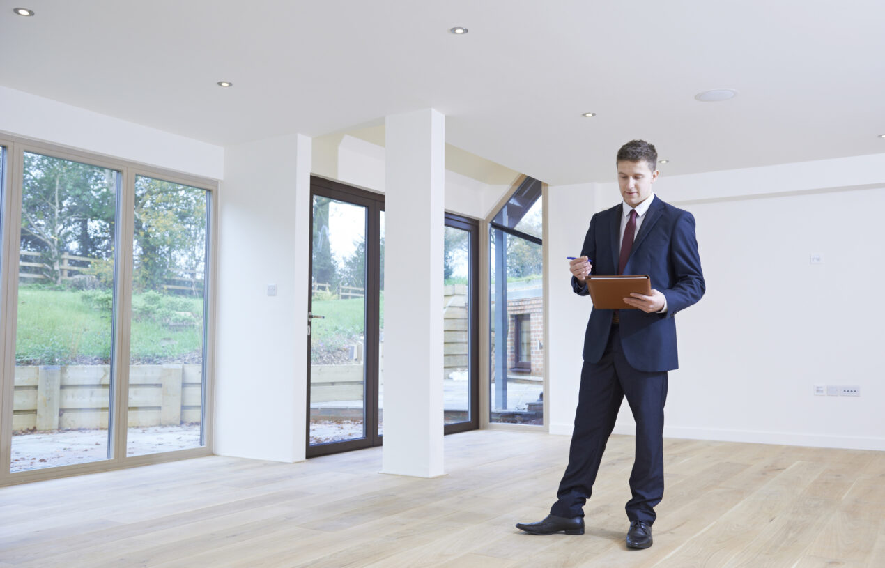 What Are the Benefits of Working in Real Estate?