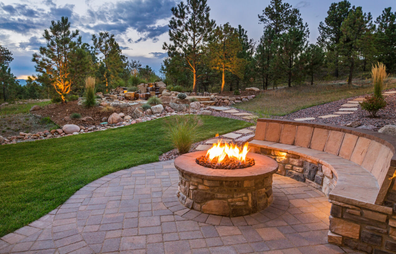 The Benefits of a Propane Fire Pit